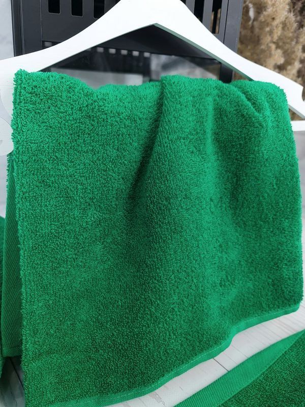 Фото Однотонное полотенце махровое GM Textile