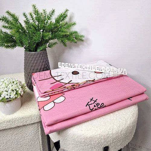 Фото Подростковая постель для девочки Hello Kitty