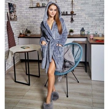 Фото Теплый женский короткий халат с капюшоном Велсофт 1026